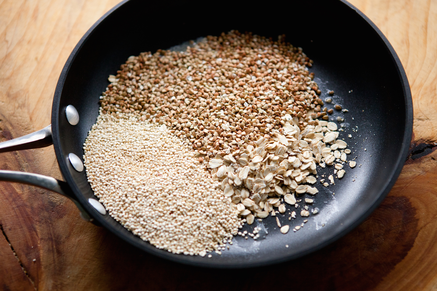 Mix things up with different grain varieties and pseudocereals! © a sweet spoonful