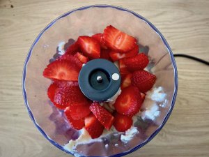 Rezept Erdbeer-Chia Cheesecake Cups
